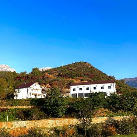 Guesthouse Tropoje E Vjeter Zewnętrze zdjęcie
