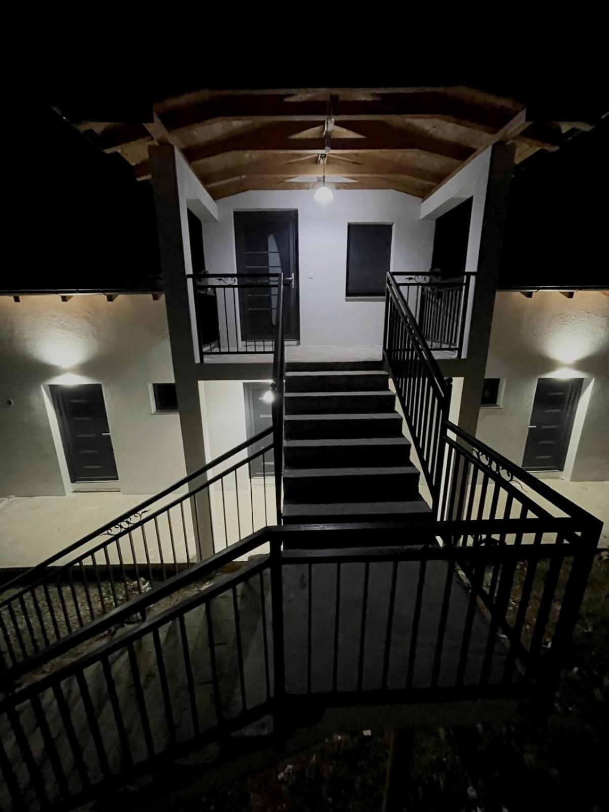 Guesthouse Tropoje E Vjeter Zewnętrze zdjęcie